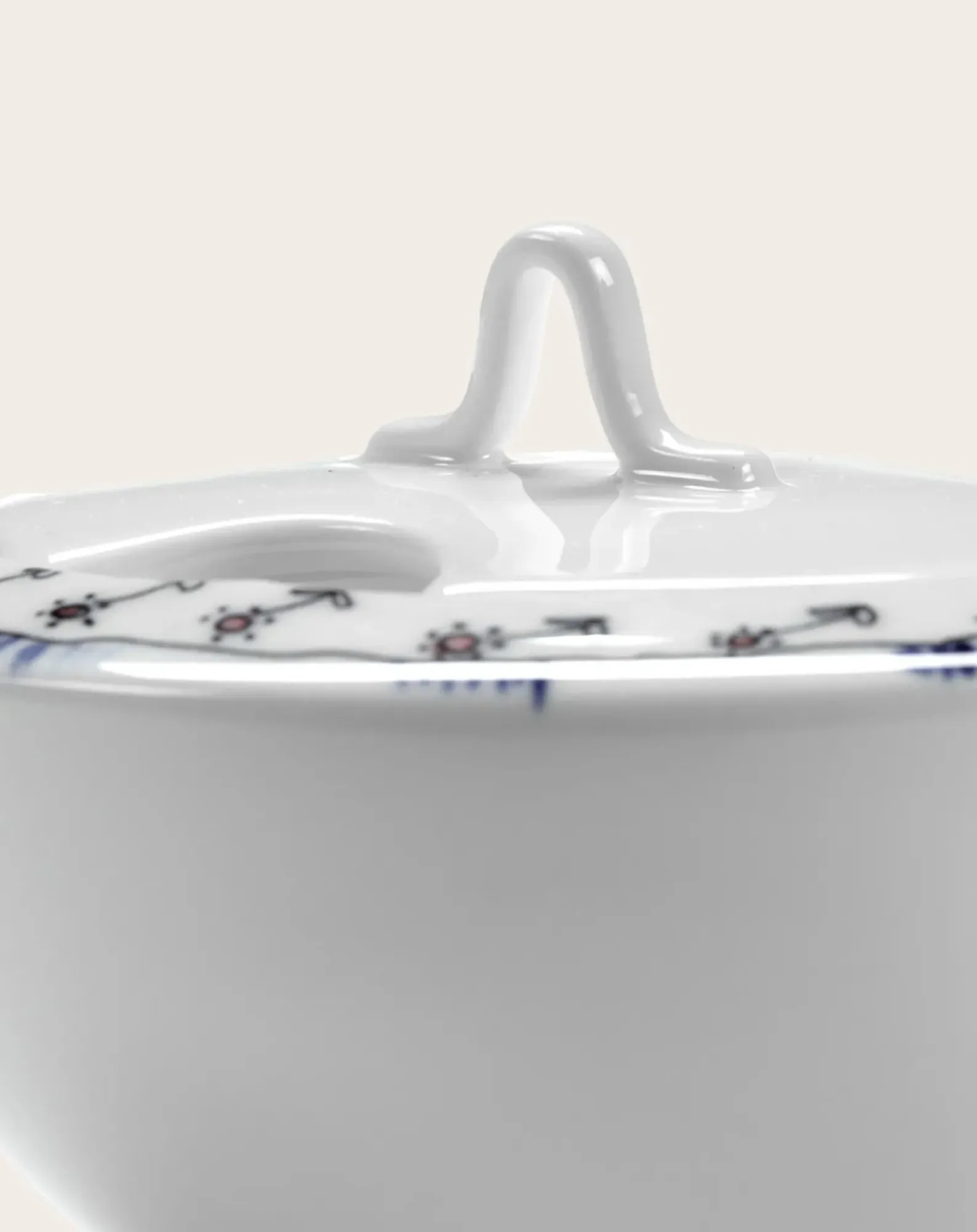 Serax Tasses, Théières-Anemone sugar bowl, for Marni Milk