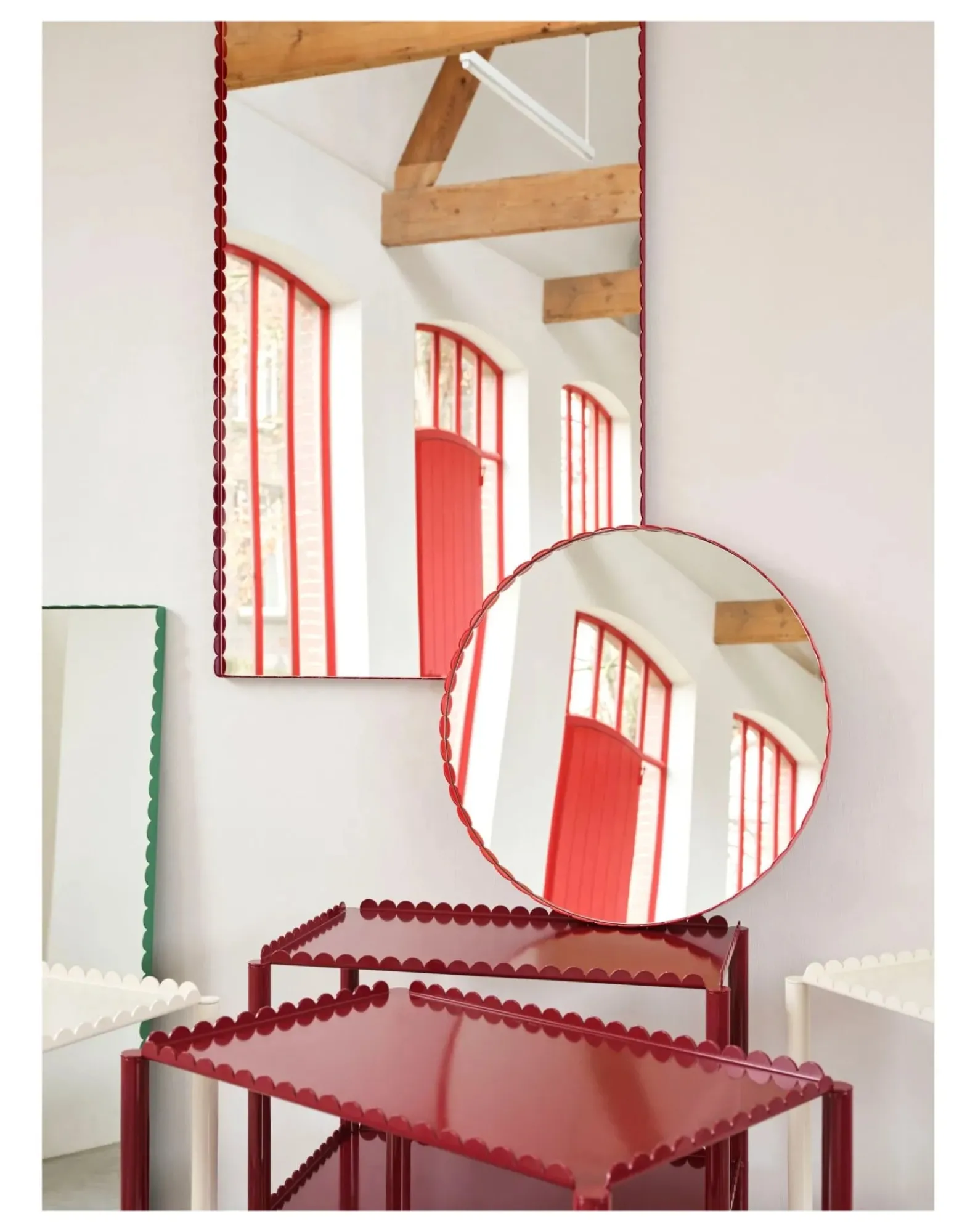 Hay Miroirs-Arcs mirror - Muller Van Severen Rouge