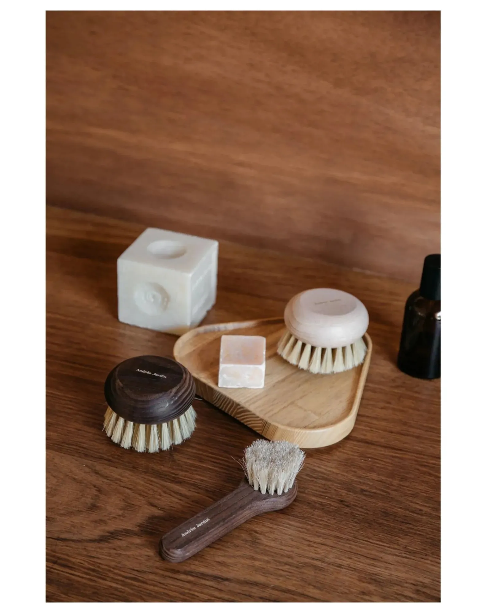 Andrée Jardin Soins Du Corps-Ash Wood Face Cleansing Brush Naturel