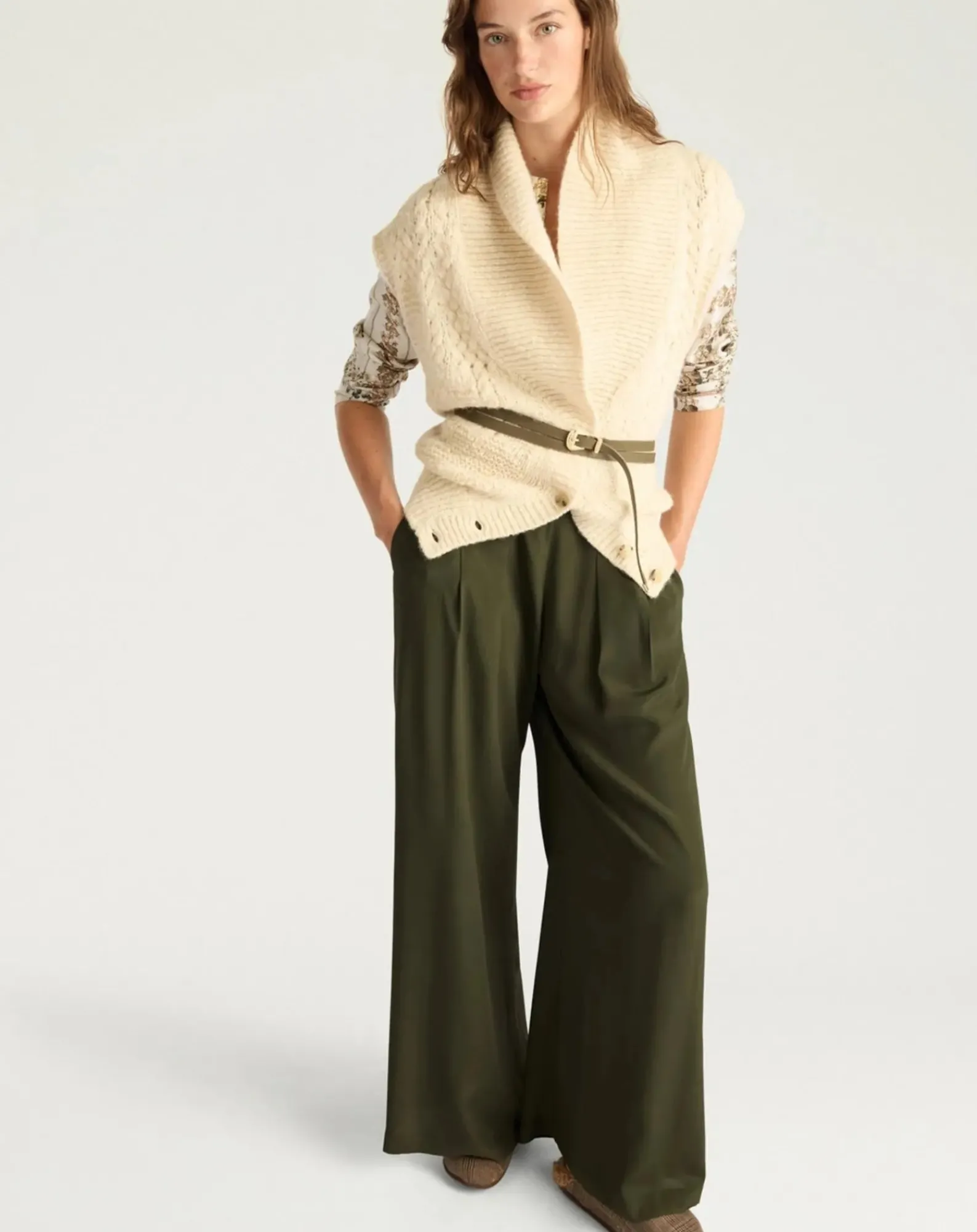 Momoni Pantalons, Jeans-Aspen pants Vert foncé