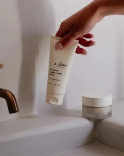 Alaena Soins Du Corps-Body and Face Sun Lotion SPF30 - 100ml Non teinté