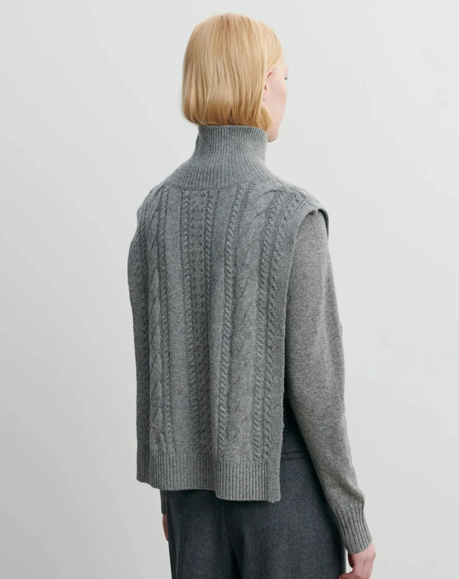 Bompard Pulls, Gilets-Cashmere Buttoned Twisted Plastron Gris