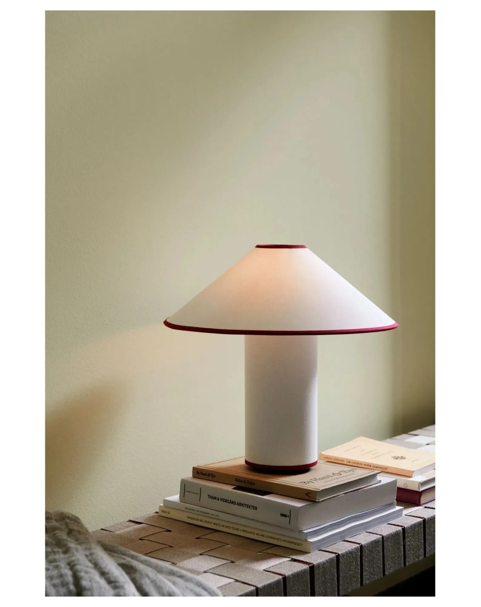 & Tradition Lampes À Poser-Colette ATD6 Table Lamp Bordeaux