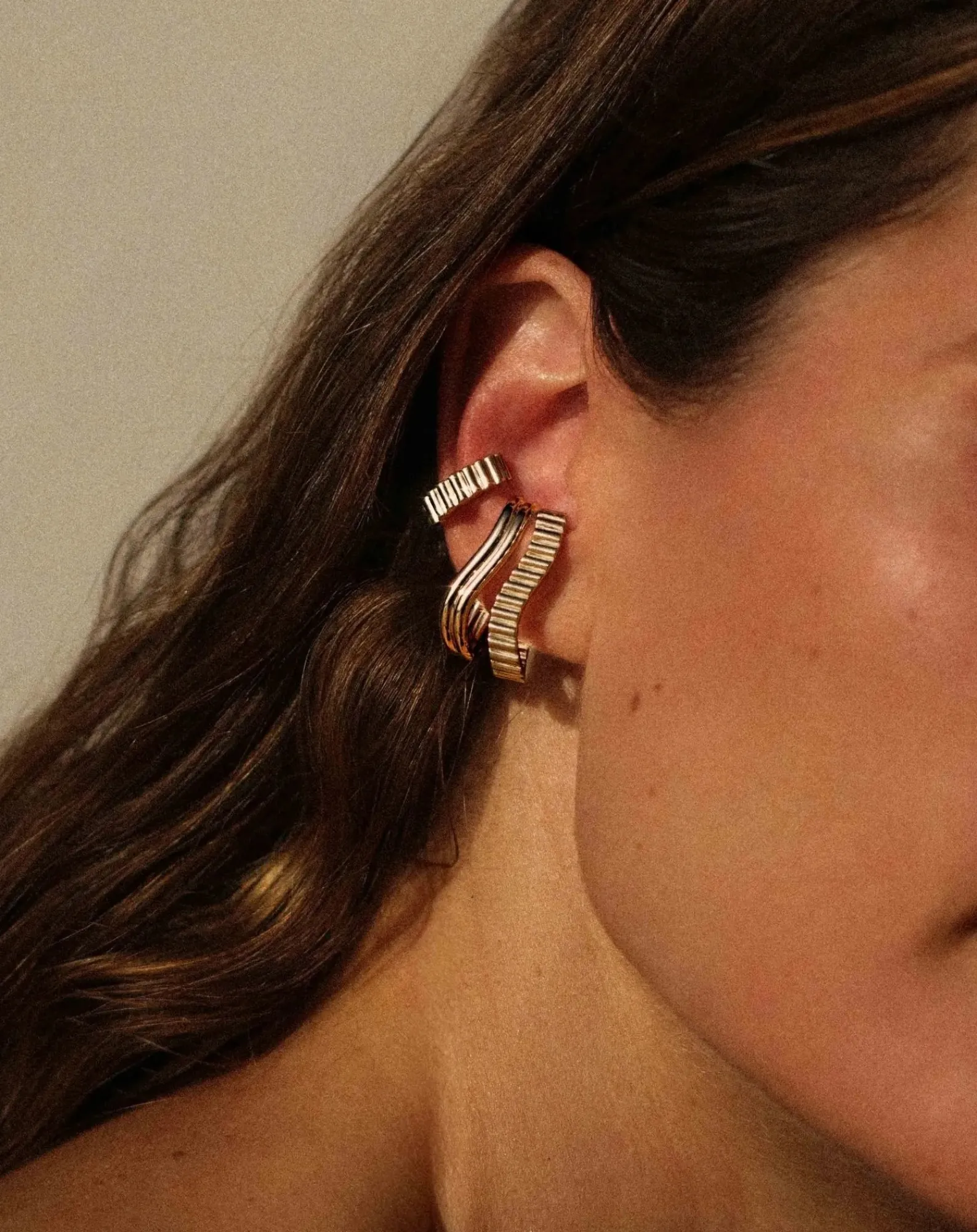 Mayrena Boucles D'Oreilles-Earcuff vertical Memphis en plaqué or Doré