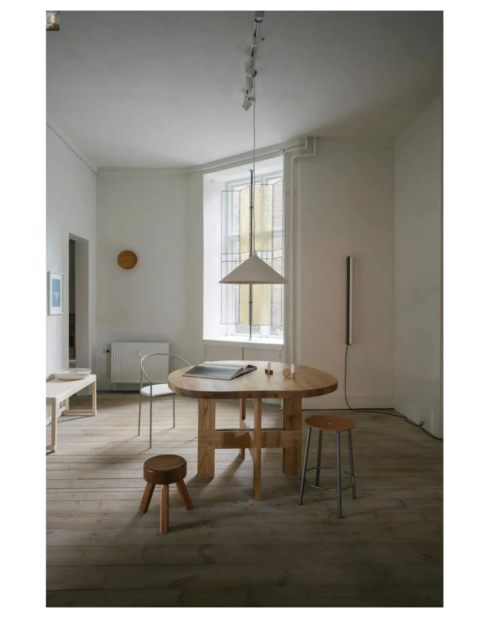 Frama Tables, Bureaux-Farmhouse Irregular Shape Wooden Table Chêne