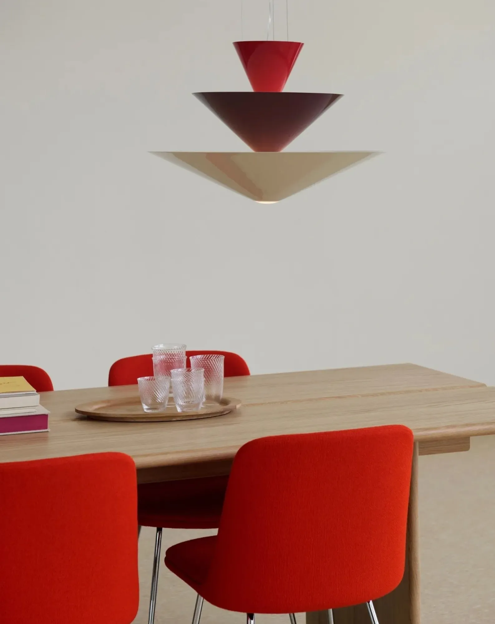 & Tradition Suspensions-Gio LN15 suspension lamp, Luca Nichetto Rouge vermillon