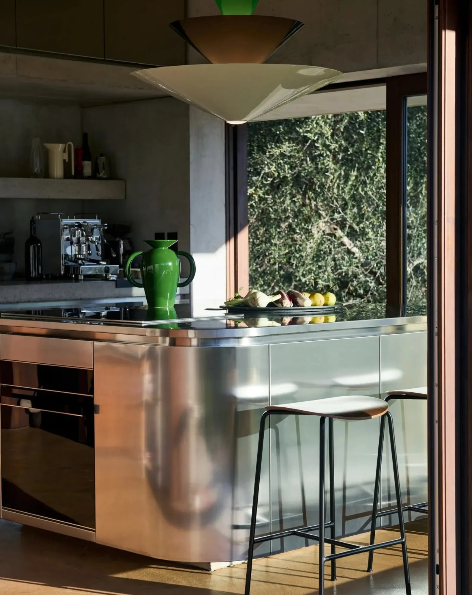 & Tradition Suspensions-Gio LN15 suspension lamp, Luca Nichetto Vert