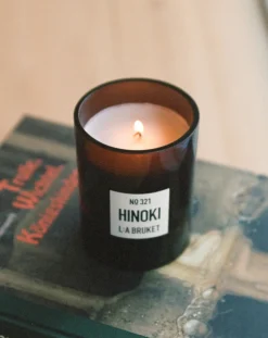 L:A BRUKET Bougies, Senteurs-Hinoki scented candle - 260g Non teinté