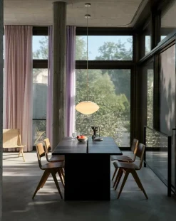 & Tradition Tables, Bureaux-Ita OS1 dining table Chêne Foncé