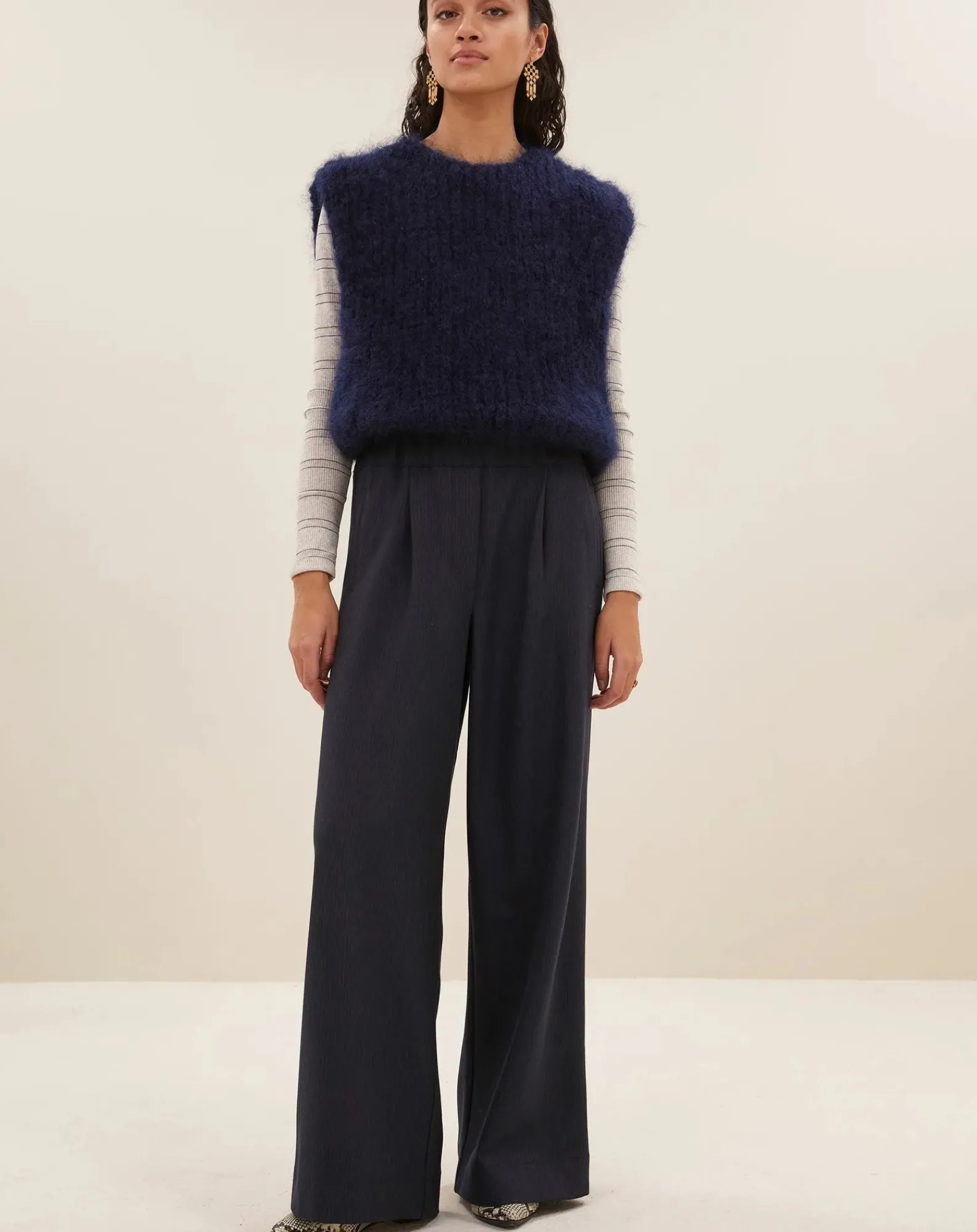 By Bar Pulls, Gilets-James Spencer Mohair Sleeveless Sweater Bleu nuit