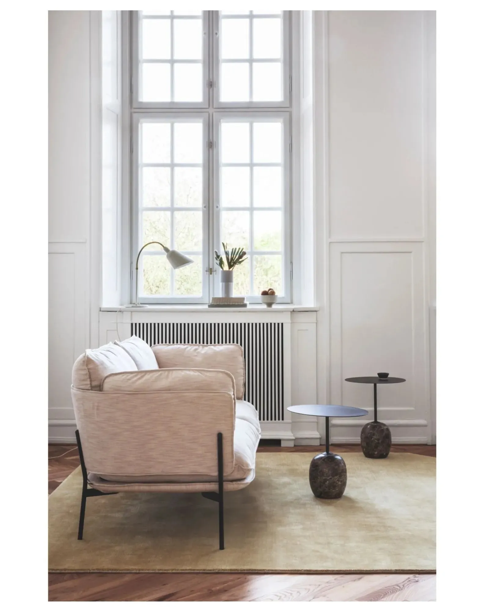 & Tradition Tables, Bureaux-Lato LN8 Side Table Vert foncé