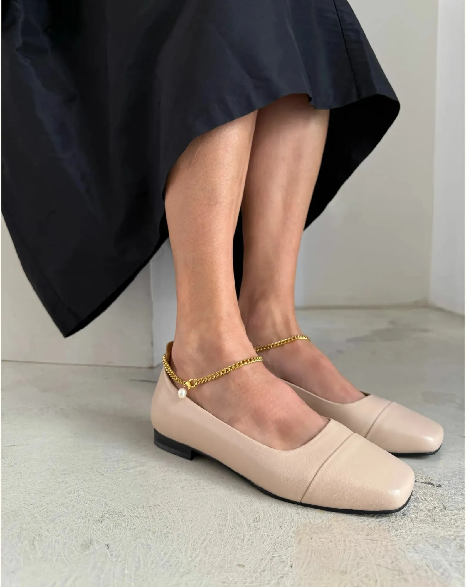 Lachoix Ballerines-Leather ballerinas Nude
