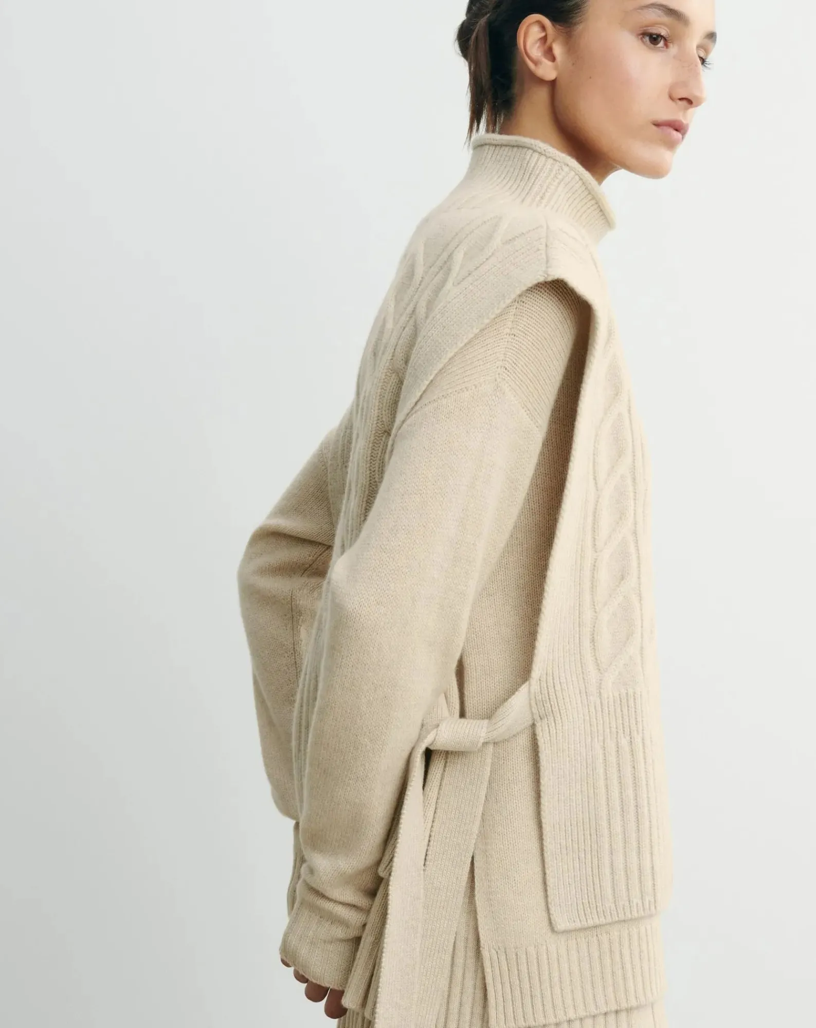 Bompard Pulls, Gilets-Long Belted Plastron Twists and Ribs Cashmere Avoine