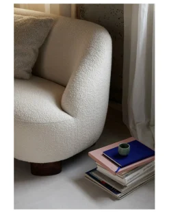 & Tradition Fauteuils, Canapés-Margas LC3 2-Seater Sofa - Walnut Wood Legs Ivoire