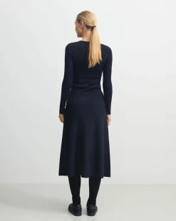 FUB Pulls, Gilets-Merino Wool Fine Knit Sweater - Women's Collection Bleu marine