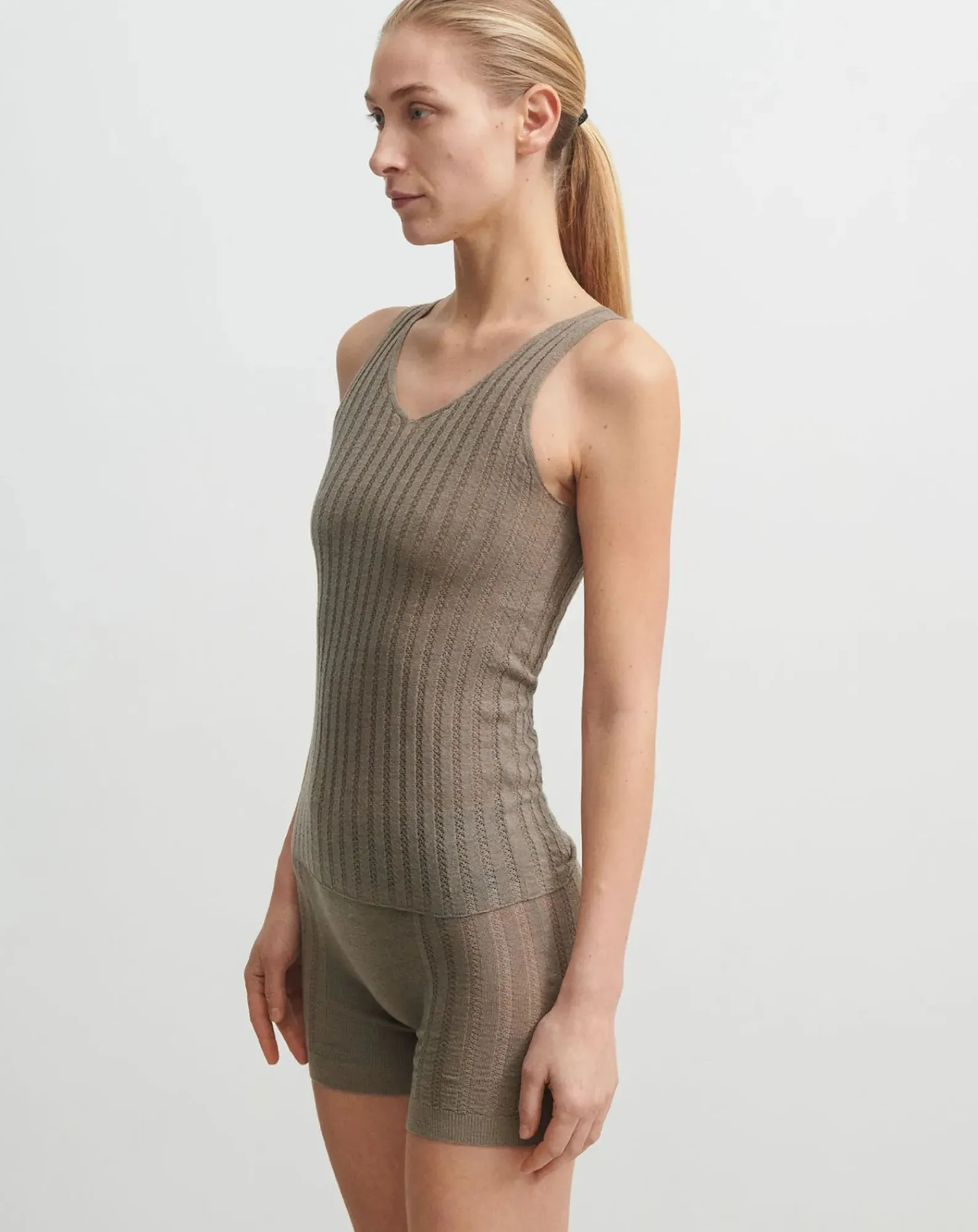 FUB Pulls, Gilets-Merino Wool Fine Knit Sweater - Women's Collection Noisette