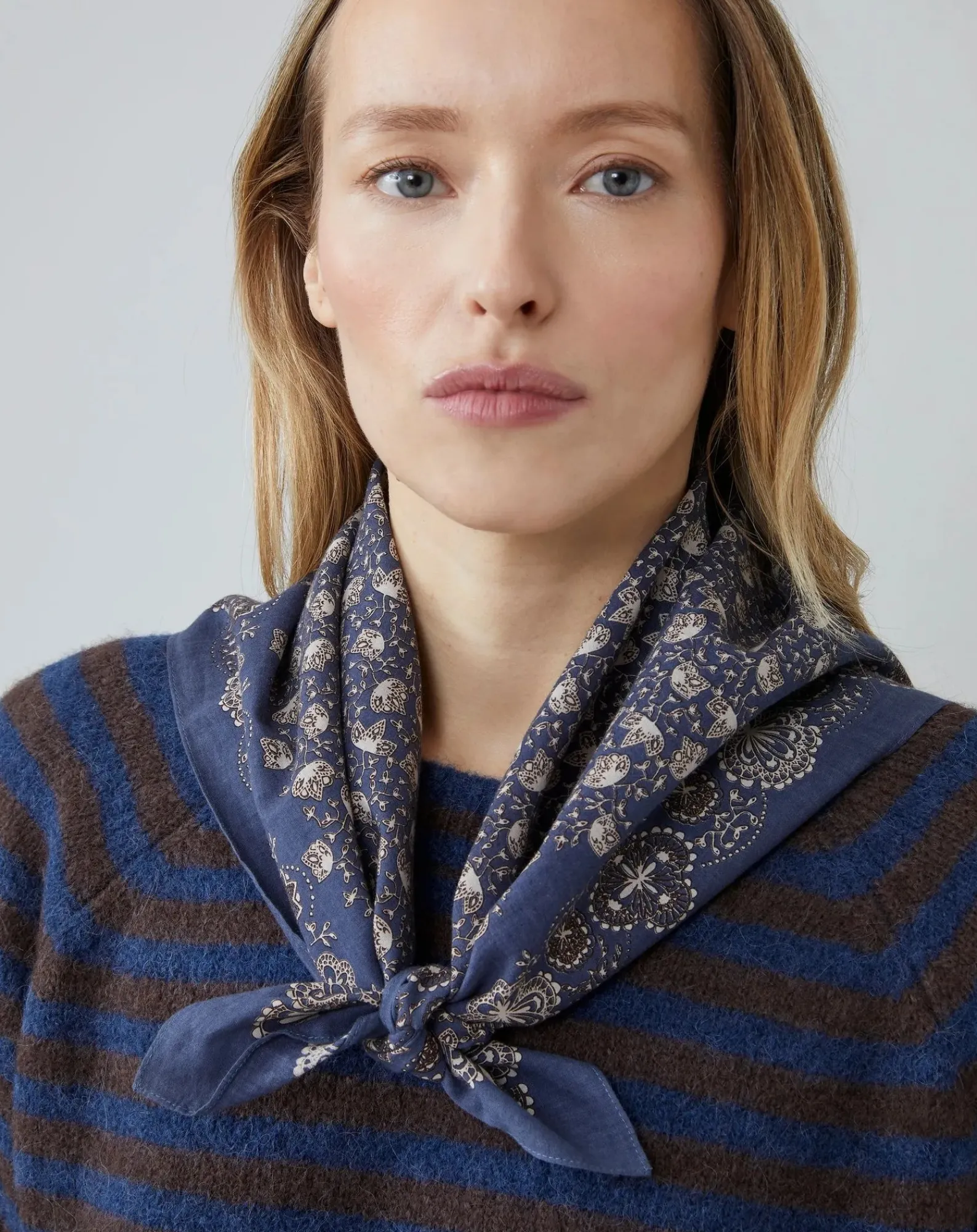 Moismont Echarpes, Foulards-Milan scarf N°675 Bleu gris