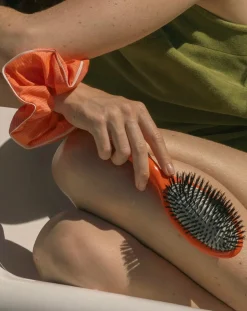 La Bonne Brosse Brosses, Peignes|Soins Des Cheveux-Seventies hairbrush N°01 Orange