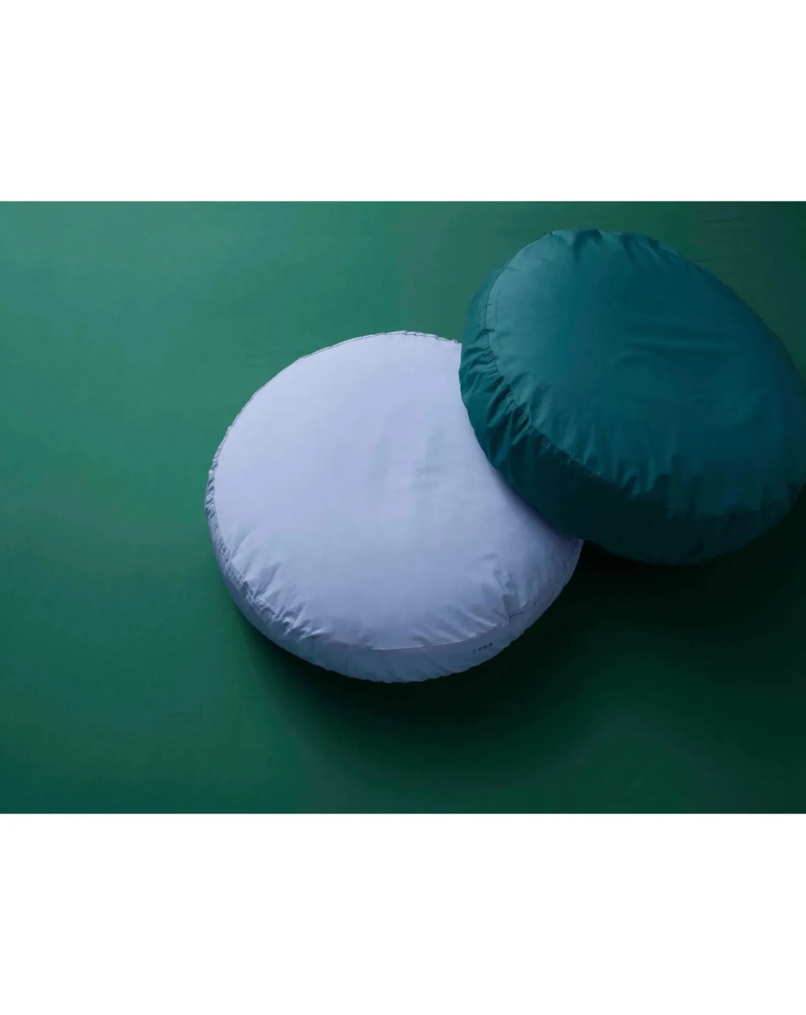 Suite 702 Coussins|Coussins-Organic Cotton Percale Round Cushion Bleu ciel