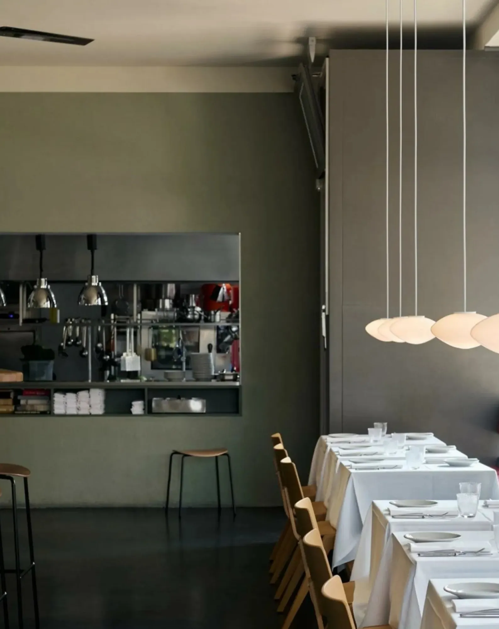 & Tradition Chaises, Tabourets-Pavilion AV36 bar stool, Anderssen & Voll Noyer