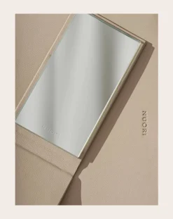 Nuori Coffrets-Pocket Mirror Nude