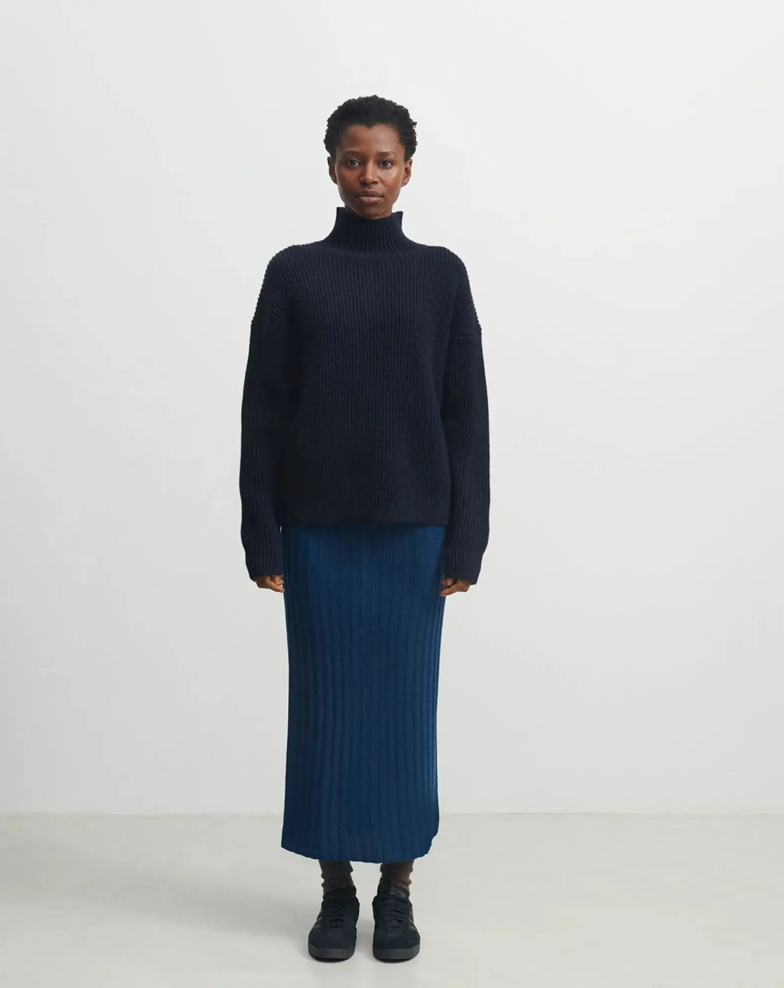 FUB Pulls, Gilets-Raw Laine Sweater - Women's Collection Bleu marine