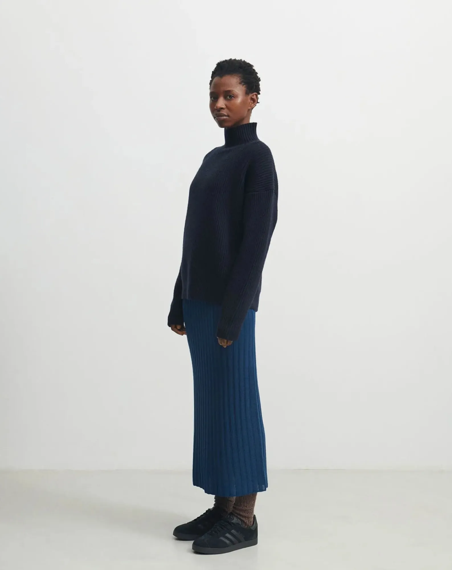 FUB Pulls, Gilets-Raw Laine Sweater - Women's Collection Bleu marine
