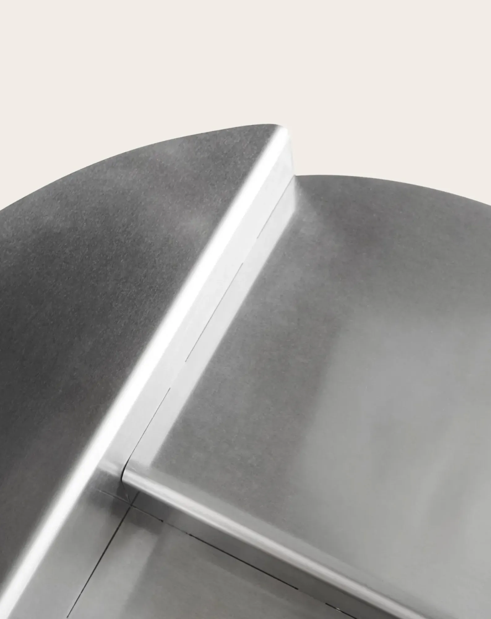 Frama Tables, Bureaux-Rivet Side Table Aluminium
