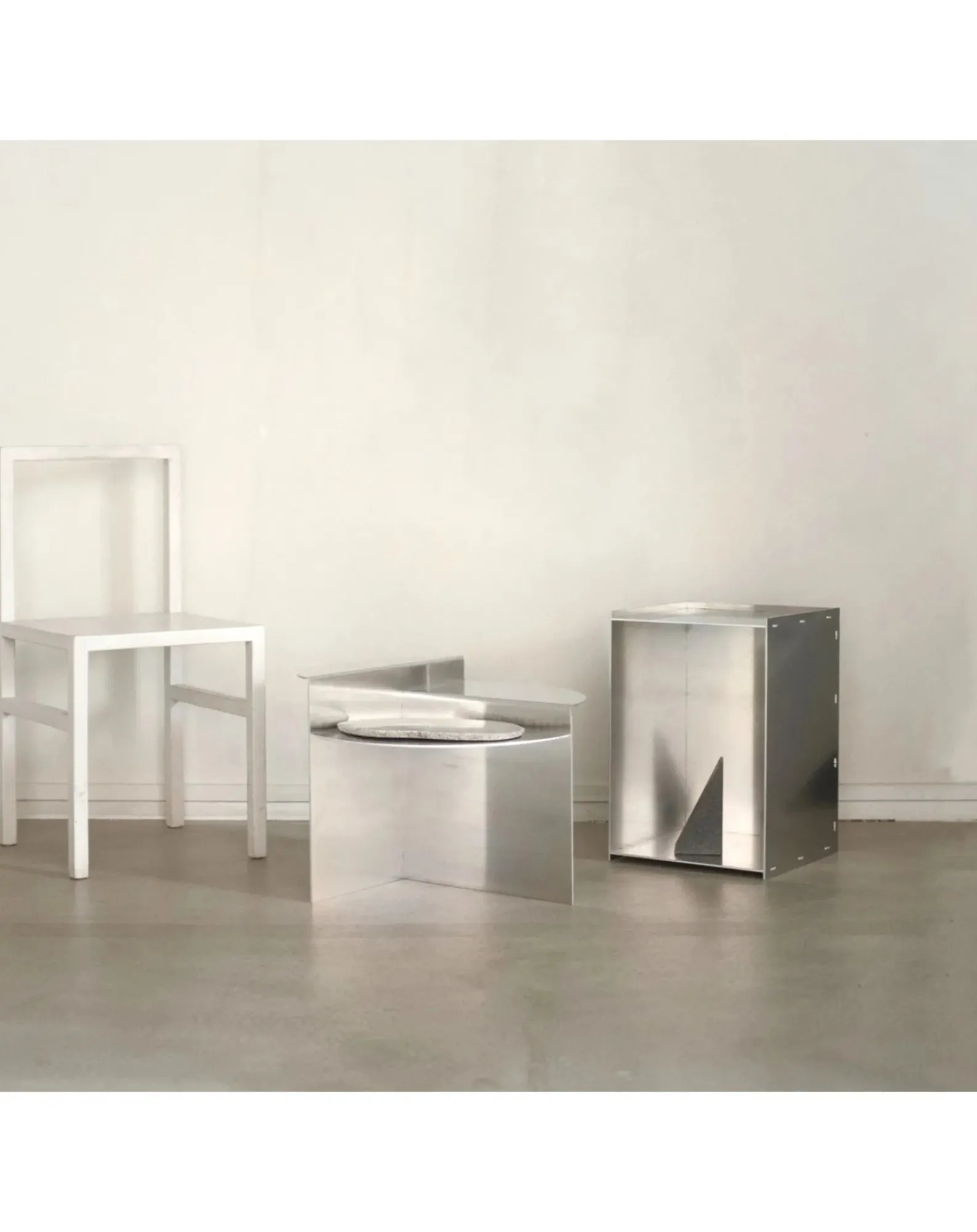 Frama Tables, Bureaux-Rivet Side Table Aluminium