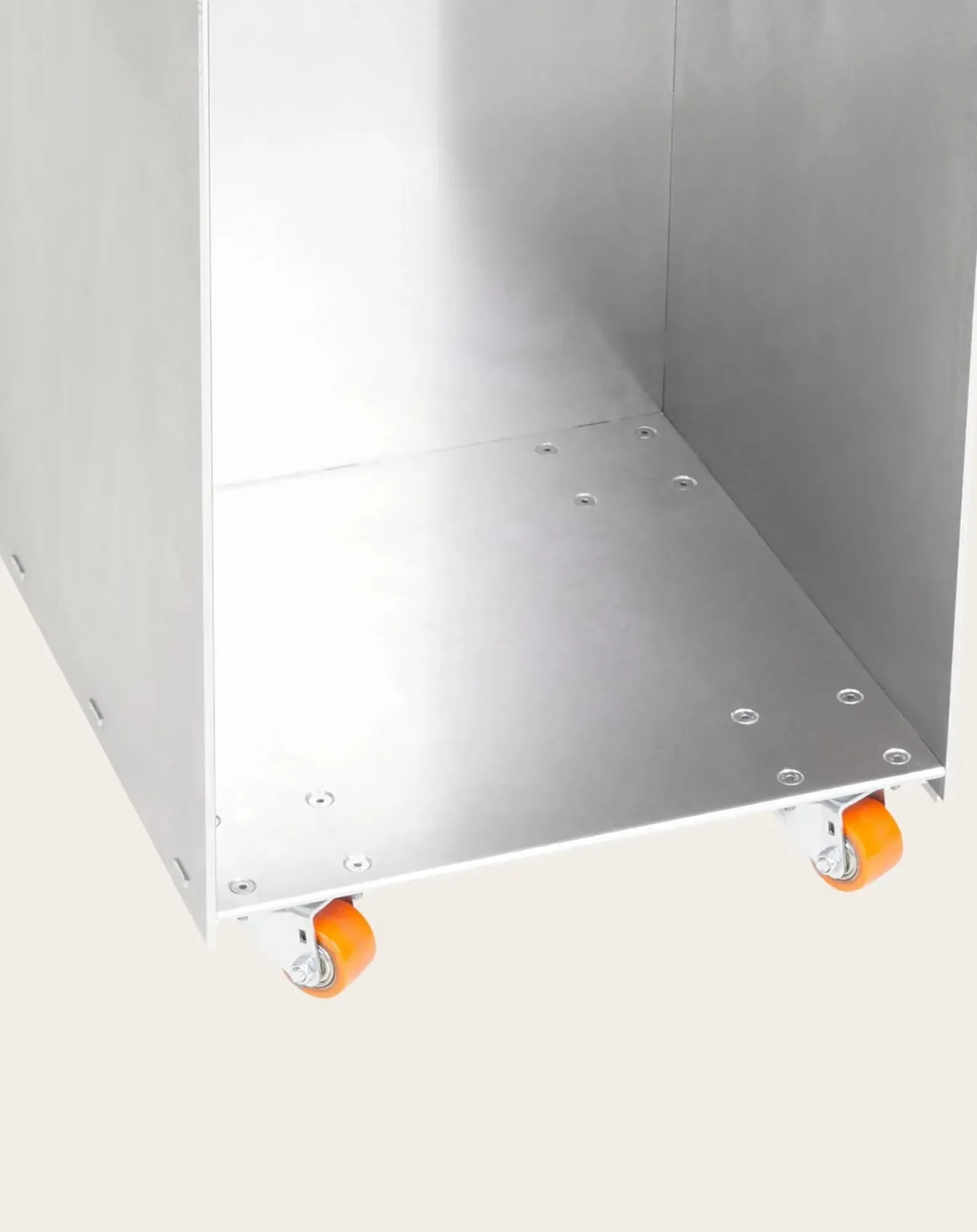 Frama Tables, Bureaux-Rivet Box Side Table Aluminium