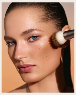 Rose Inc Maquillage-Solar Infusion soft-focus bronzer Kauai