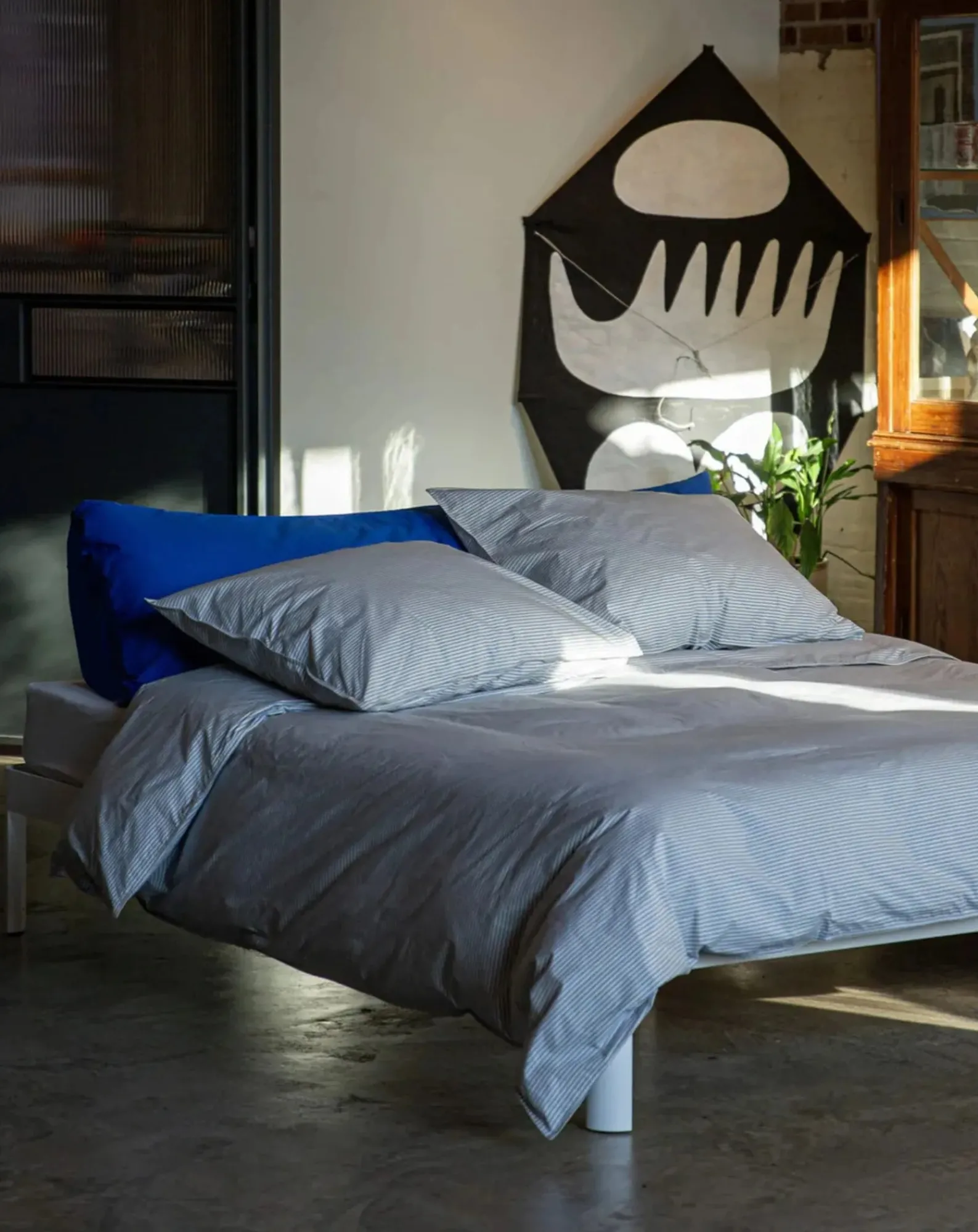 Suite 702 Linge De Lit-Striped pillowcase in organic percale Bleu