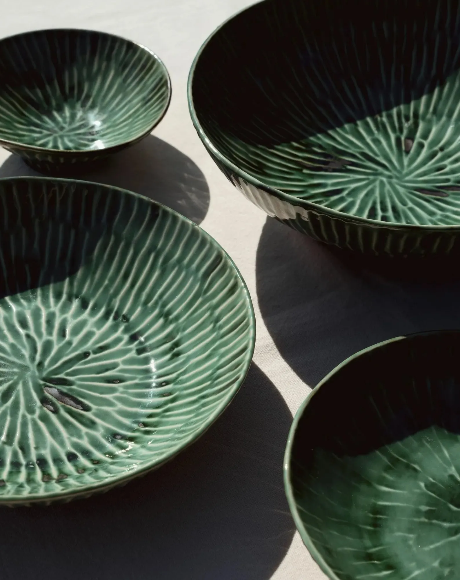Serax Vaisselle-Verde Lanza salad bowl, Pascale Naessens Vert