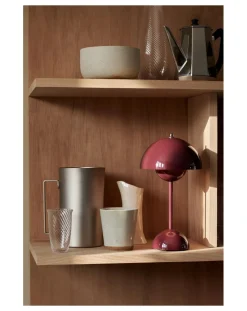 & Tradition Lampes À Poser-VP9 Flowerpot Portable Table Lamp, Vernon Panton Prune