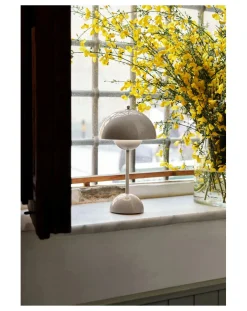 & Tradition Lampes À Poser-VP9 Flowerpot Portable Table Lamp, Vernon Panton Gris