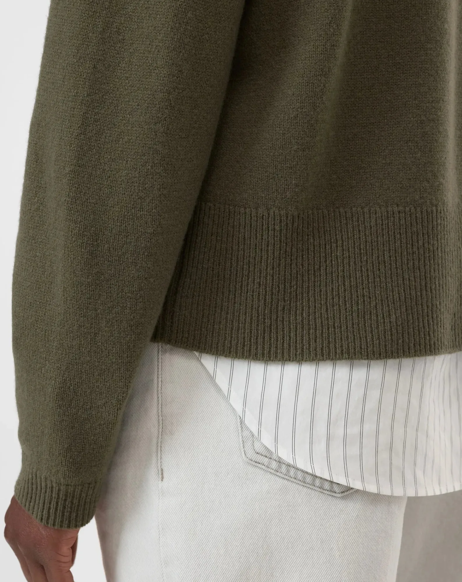 Closed Pulls, Gilets-Wool lavallière neck sweater Vert
