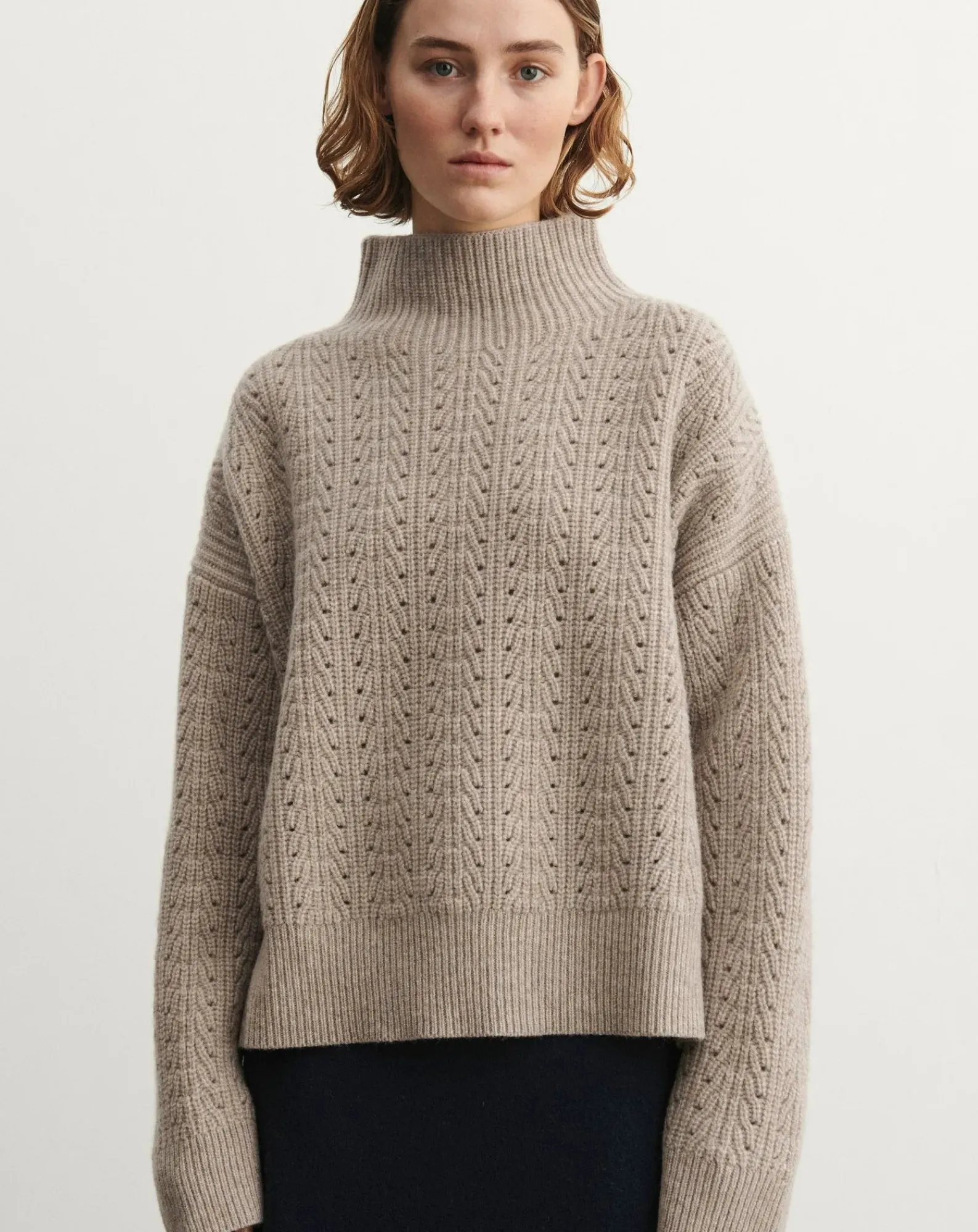 FUB Pulls, Gilets-Wool Structure Sweater - Women's Collection Beige