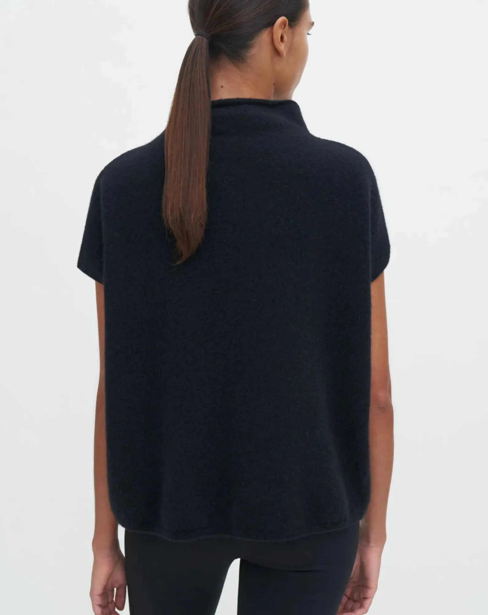 Filippa K Pulls, Gilets-Ximena stand-up collar sweater in Yak wool Noir